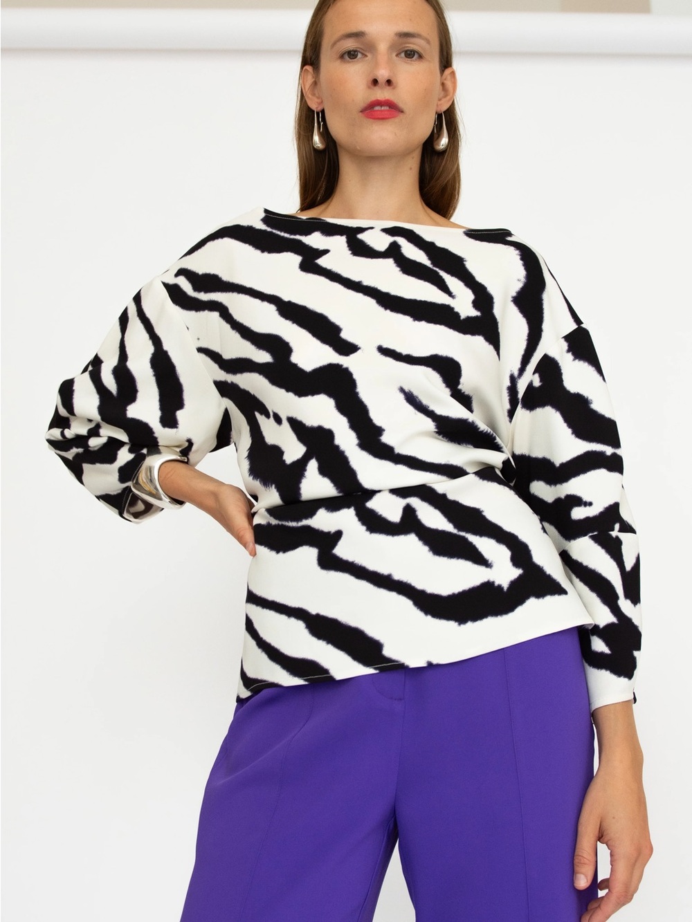 NWT Mr. Larkin Sloane Black & White Zebra Print Boatneck Peplum Top